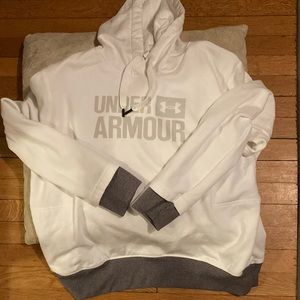 Underarmour hooded sweatshirt